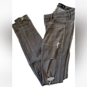NWOT-Hollister stone-washed gray, low-rise, slim skinny jeans size 24